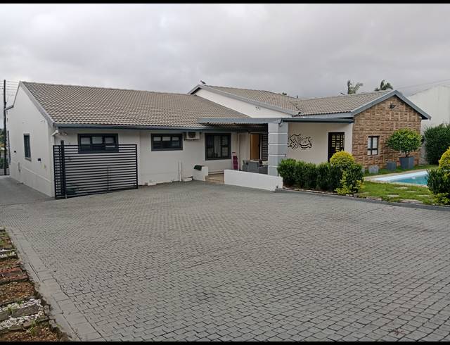 4 BEDROOM HOUSE FOR SALE IN MOUNTAIN RISE